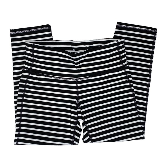 Athleta Pants - Athleta Black & White Stripe Chataruga Capri XS